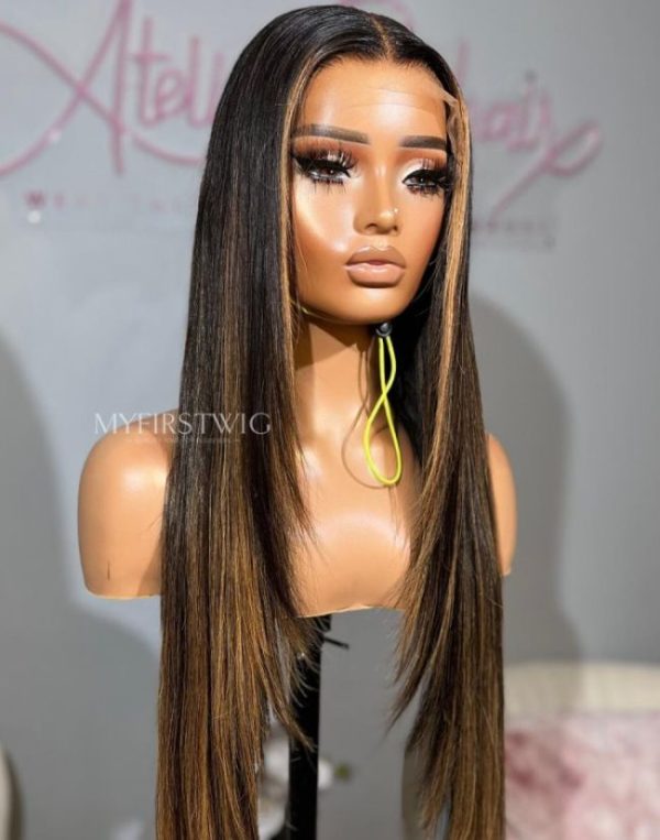 Perruque Lace Wig brune reflets