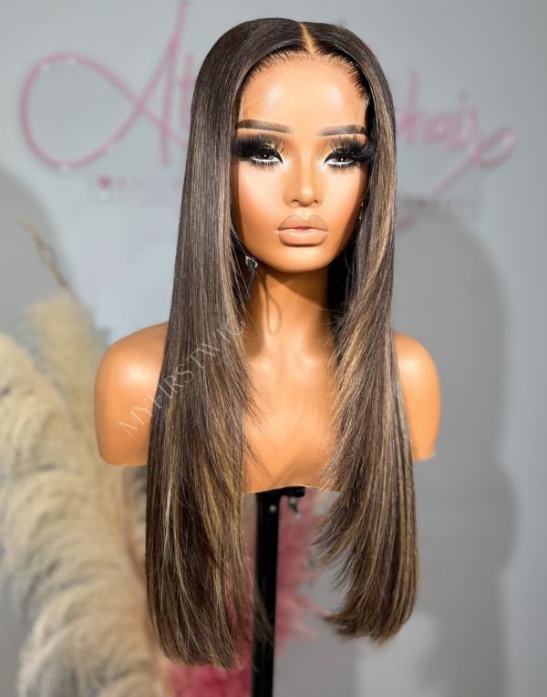 Perruque Lace Wig brune à reflets